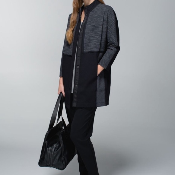 Lululemon Cocoon Car Coat Gray Black Wicking Luon Trench Size Small S - Picture 1 of 5